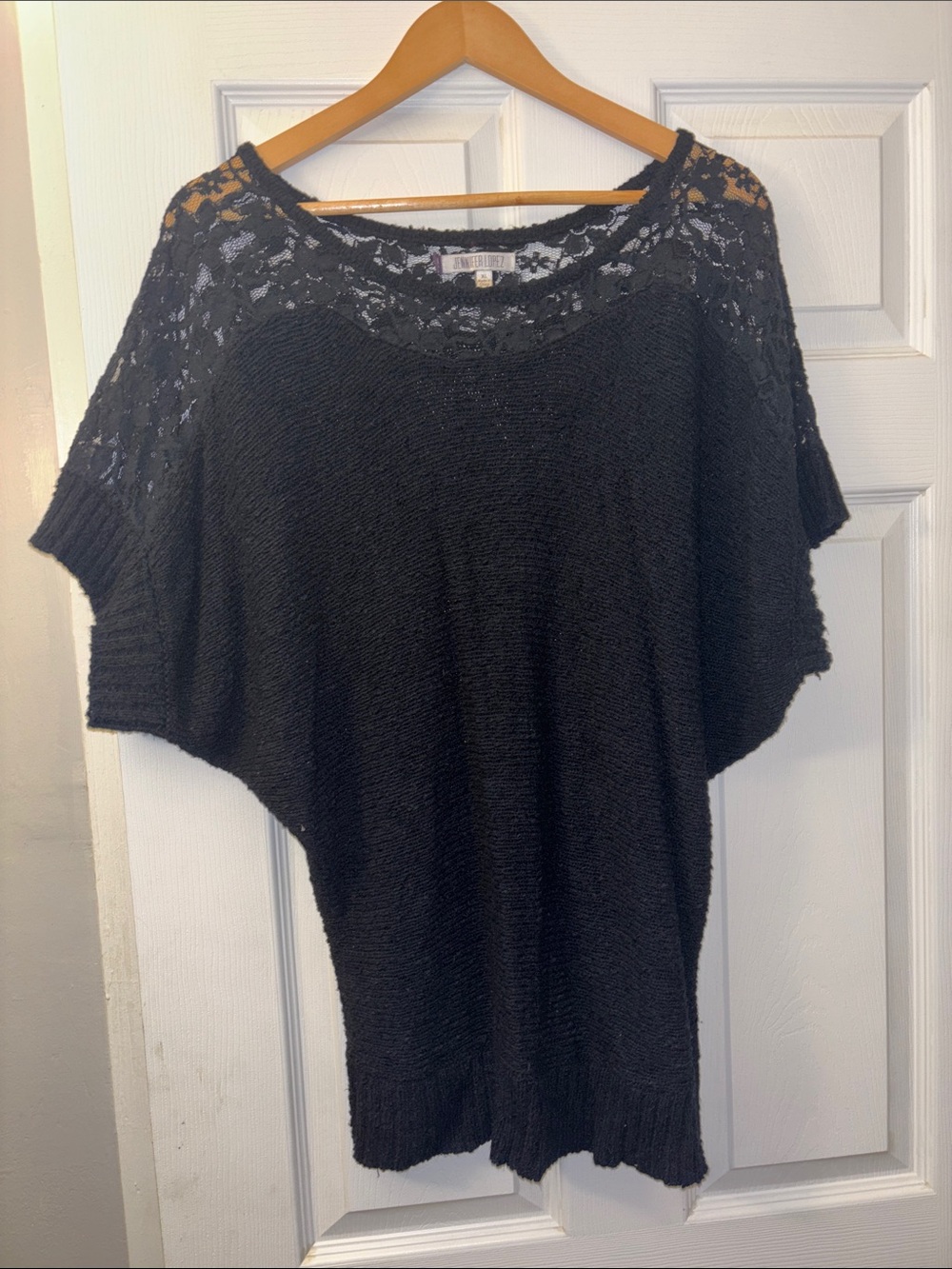 Jennifer Lopez short sleeve knit sweater with lace accent size extra large